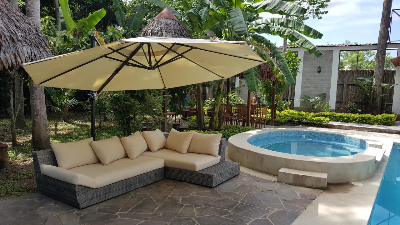 La Floresta Tarapoto Hostal Eksteriør billede