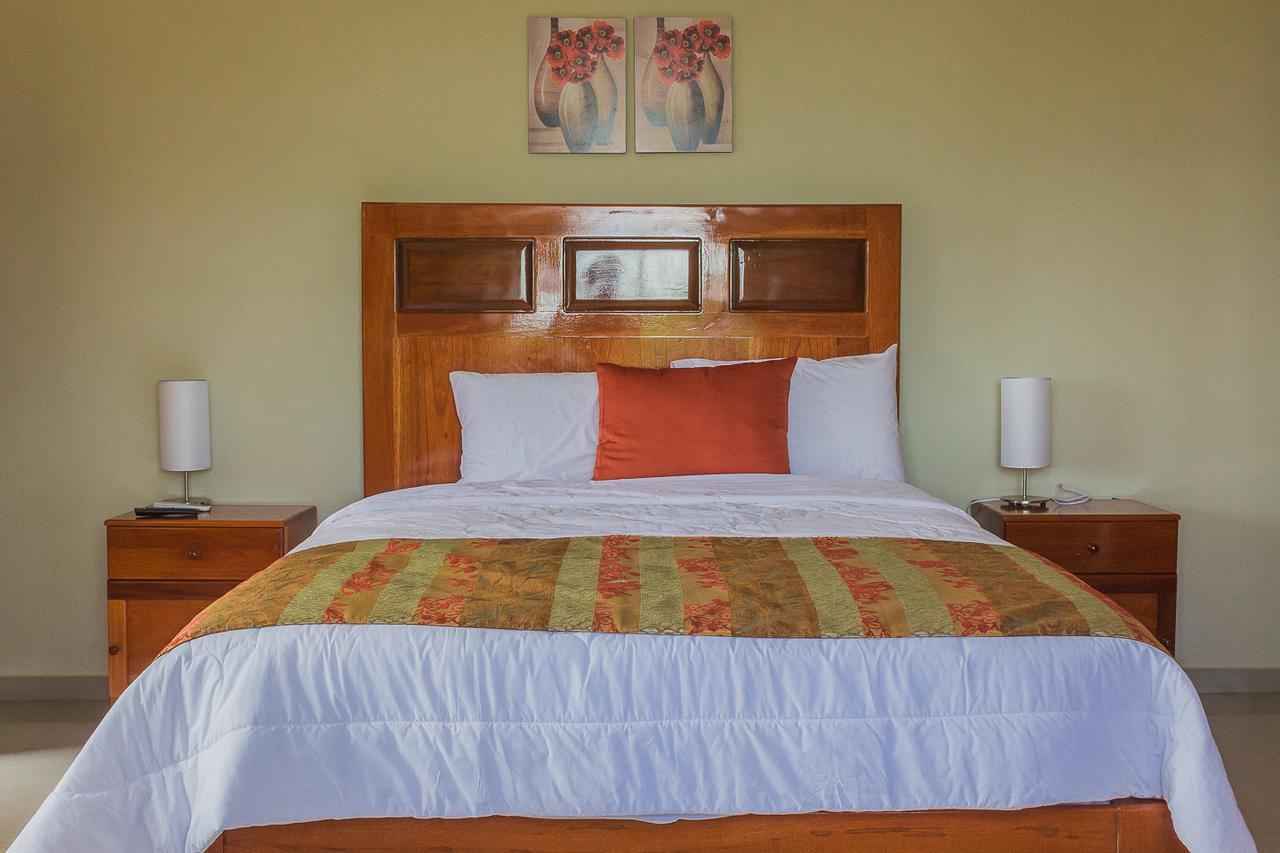 La Floresta Tarapoto Hostal Eksteriør billede