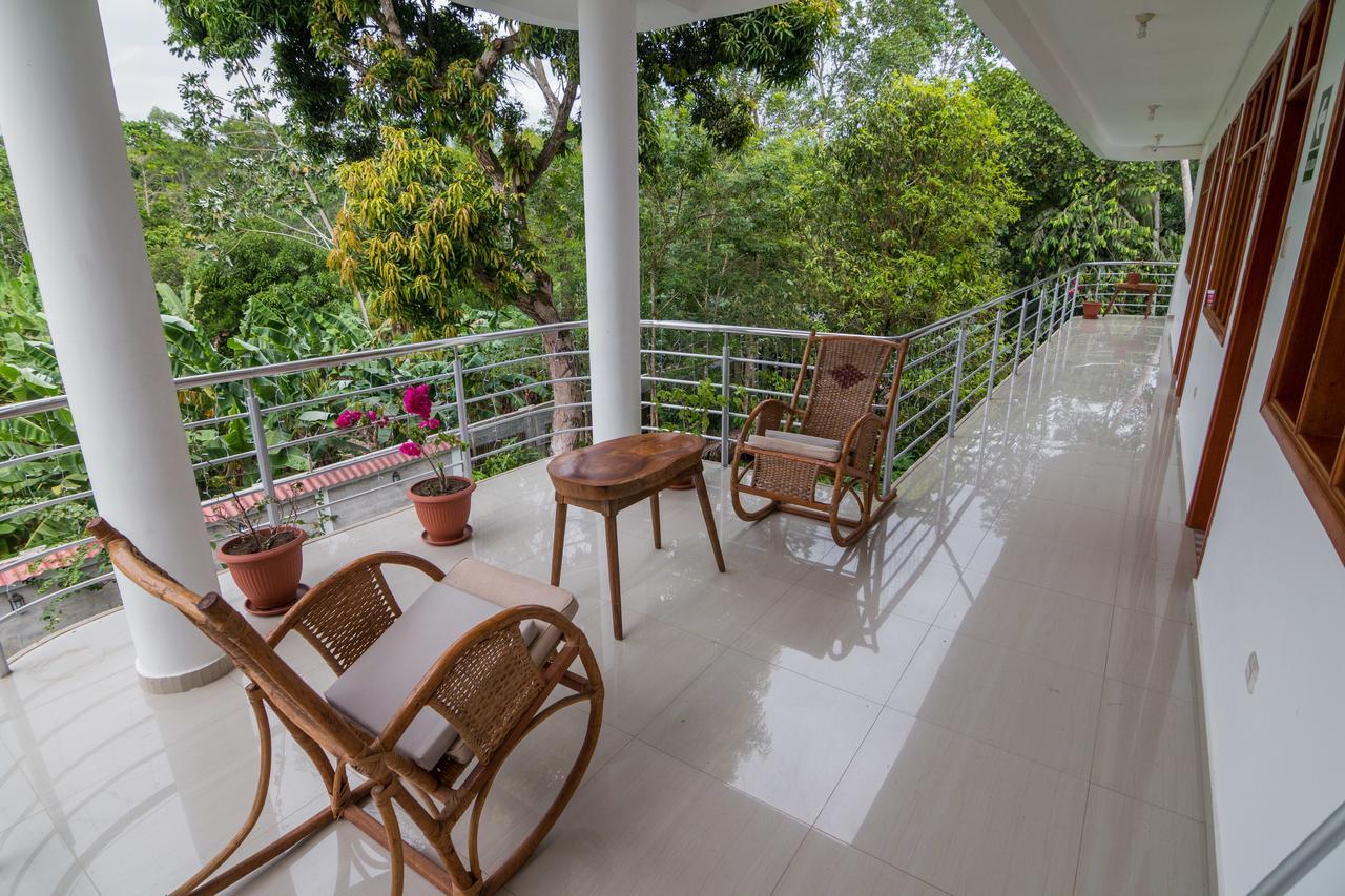 La Floresta Tarapoto Hostal Eksteriør billede